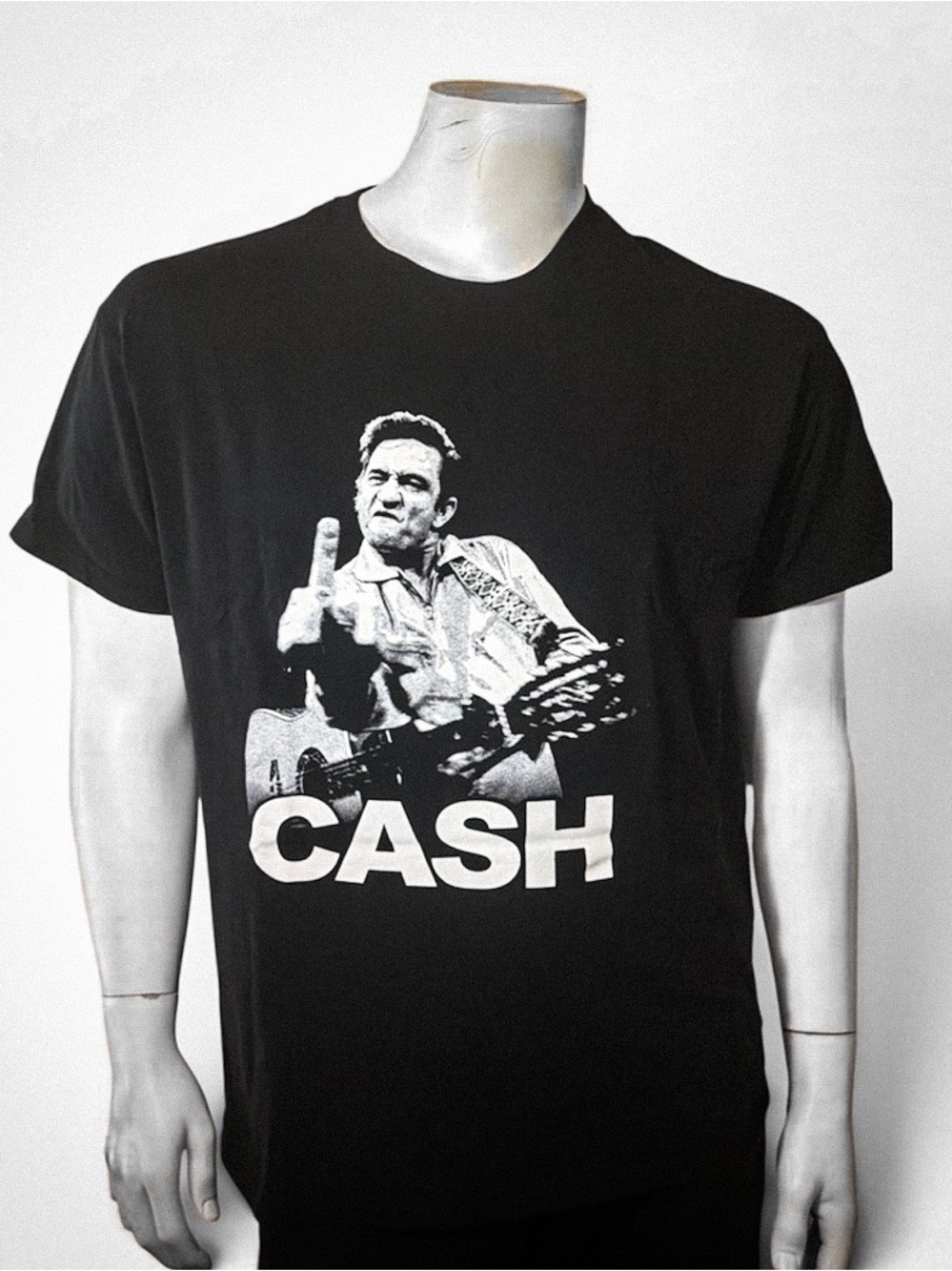 Johnny Cash Middle Finger San Quentin Black Graphic Tee Large